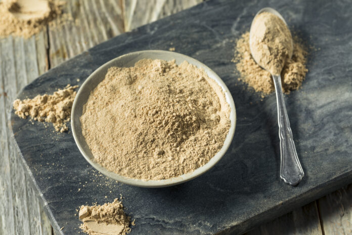 Dry Organic Maca Powder Superfood in  a Bowl